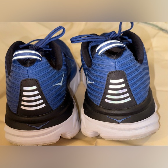 Hoka One One Bondi 6 in the Galaxy Blue' colorway. - Picture 6 of 9